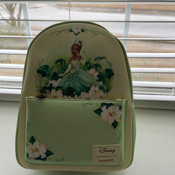 Loungefly Disney Princess and the Frog Tiana Floral Green Mini Backpack New - Picture 2 of 9
